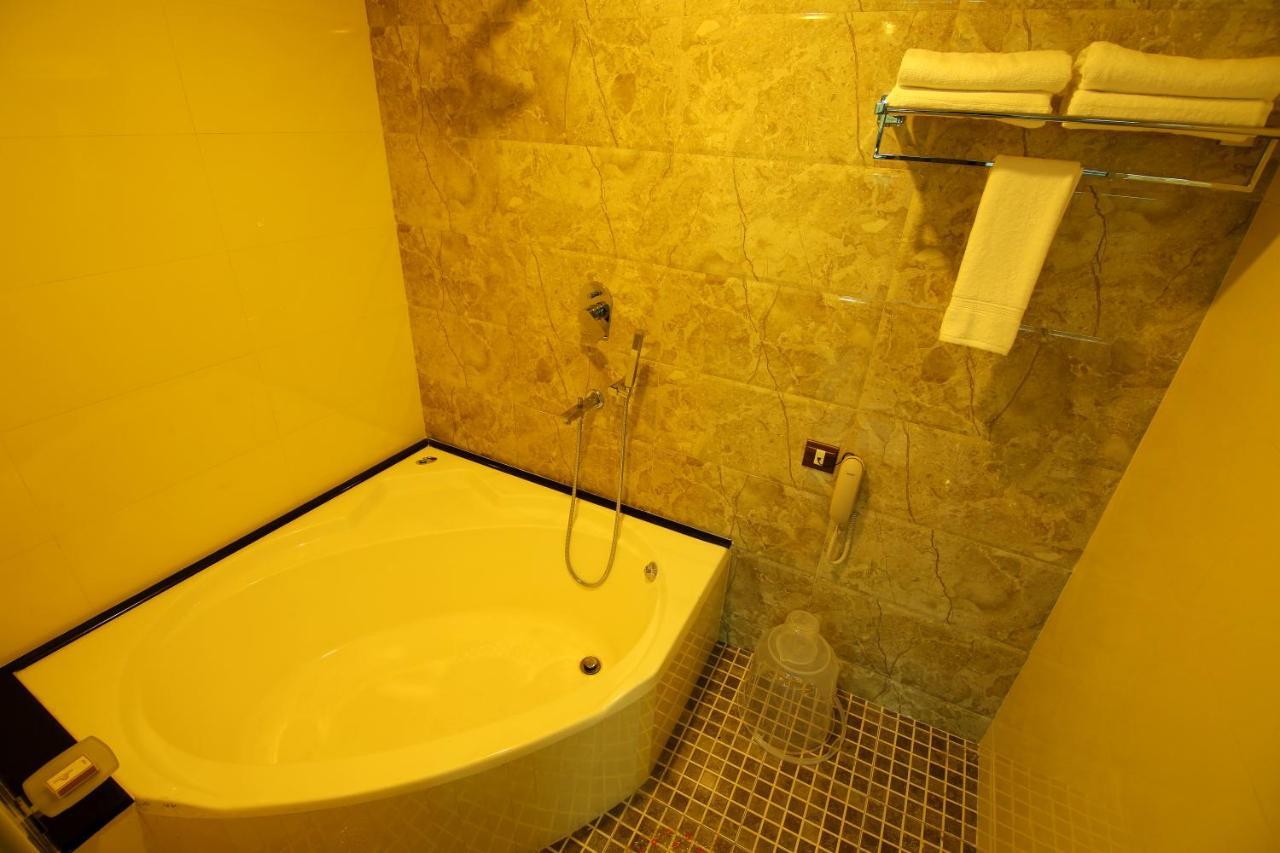 Hotel Hillway Park Kollam Exterior photo